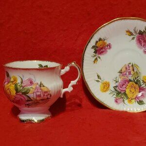 Vintage "Elizabethan" Roses Fine Bone China England Teacup & Saucer - Unused! A+